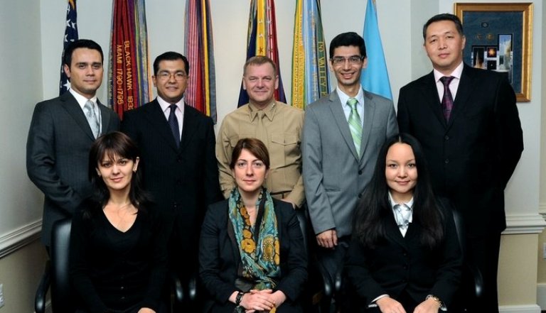 Fall 10 Fellows and Gen. Cartwright